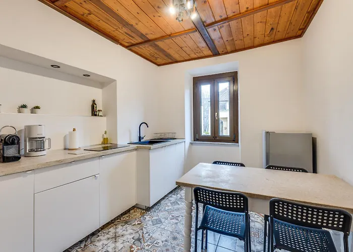 Linhouse * Roma